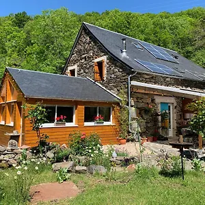 Couette-café Et Table D'hôtes Le Lepadou-bas, Saint-Chély-dʼAubrac